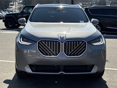 Used 2025 BMW X3 xDrive30i w/ M Sport Package image 8