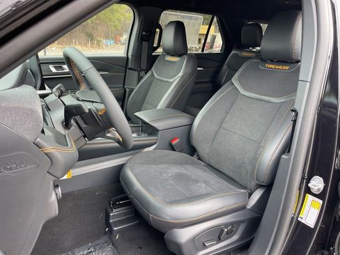 New 2026 Ford Explorer Tremor w/ Tremor Convenience Package image 18