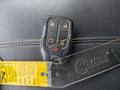 Used 2021 GMC Terrain SLE w/ Driver Convenience Package image 32