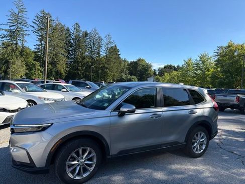 Used 2024 Honda CR-V EX image 2