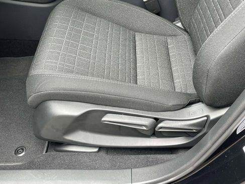 Used 2026 Honda HR-V LX image 18