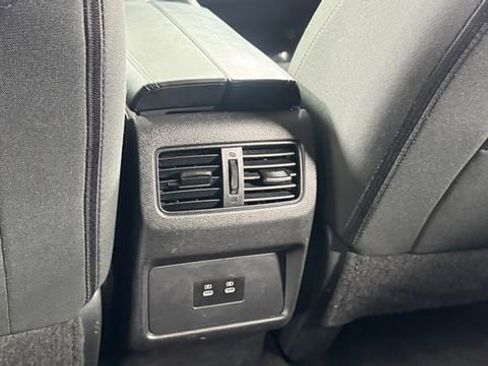 Certified 2024 Nissan Rogue SV AWD/4WD image 36