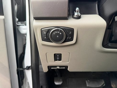Used 2020 Ford F250 XLT w/ XLT Value Package AWD/4WD image 47