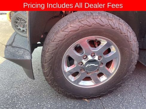 Used 2015 Chevrolet Silverado 2500 LT w/ LT Convenience Package AWD/4WD image 2