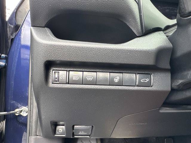 Used 2024 Toyota RAV4 SE w/ Weather & Moonroof Package AWD/4WD image 14