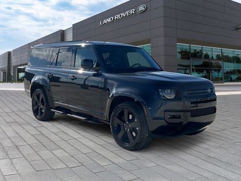 New 2026 Land Rover Defender 130 X-Dynamic SE AWD/4WD image 7
