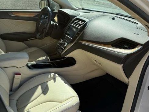 Used 2015 Lincoln MKC FWD w/ Equipment Group 101A Select image 12