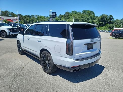 Certified 2026 Cadillac Escalade Platinum Sport w/ LPO, ONYX Package AWD/4WD image 5