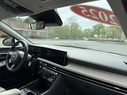 Used 2025 Hyundai Sonata SEL FWD image 40