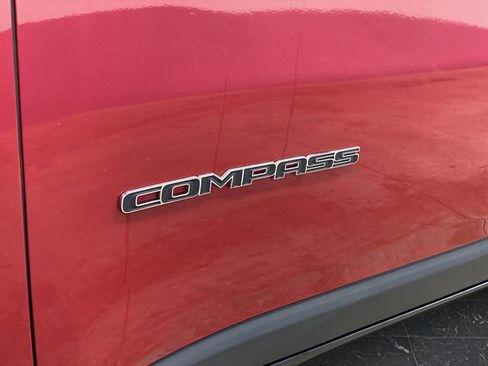 Used 2018 Jeep Compass Latitude w/ Popular Equipment Group image 34