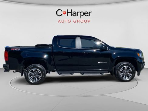 Used 2022 Chevrolet Colorado Z71 AWD/4WD image 2