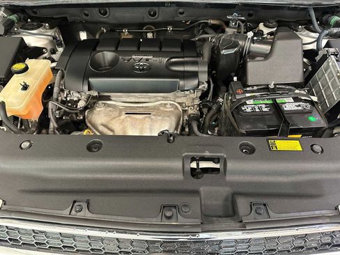 Used 2012 Toyota RAV4 Limited w/ Premium Plus Value Pkg image 9