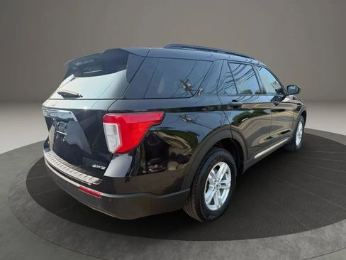 Used 2021 Ford Explorer XLT AWD/4WD image 5