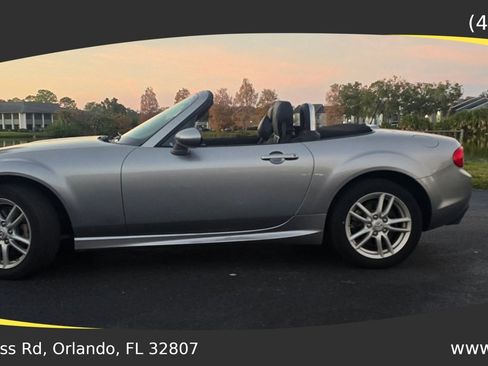 Used 2010 MAZDA MX-5 Miata Sport w/ Appearance Pkg image 2