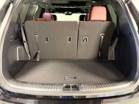 Used 2024 Kia Telluride SX Prestige image 7