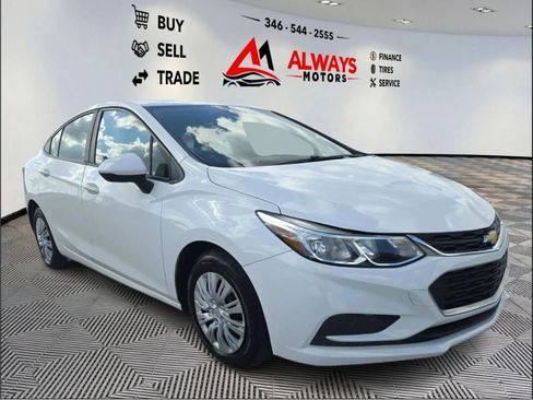 Used 2017 Chevrolet Cruze LS FWD image 26