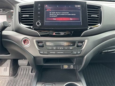 Used 2023 Honda Ridgeline Sport image 19