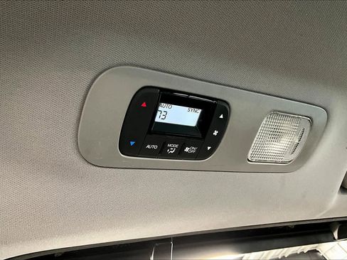 Used 2023 Honda Odyssey Touring image 39