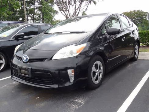 Used 2012 Toyota Prius Three FWD image 1