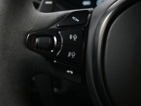 Used 2023 Aston Martin V8 Vantage Coupe RWD image 21