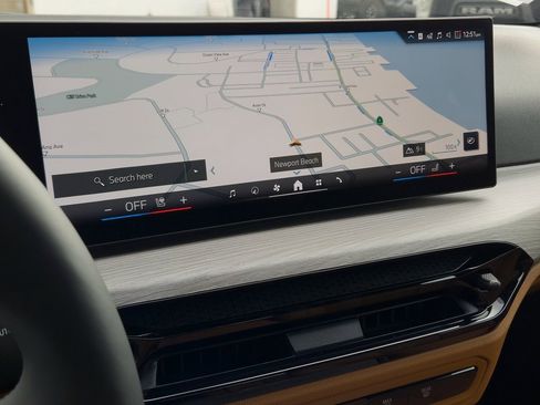 New 2026 BMW 330i Sedan w/ M Sport Package image 13