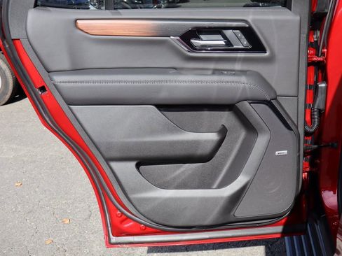 New 2026 GMC Yukon Denali w/ Denali Reserve Package image 21