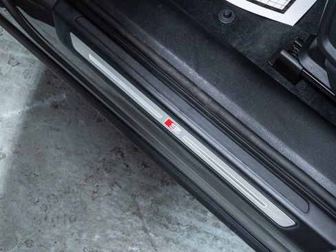 Used 2025 Audi SQ5 Premium Plus w/ Premium Plus Package image 24