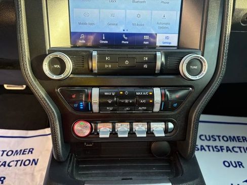 Used 2022 Ford Mustang Premium image 21