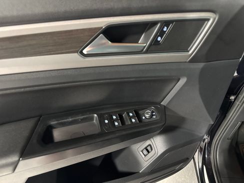 Used 2019 Volkswagen Atlas SEL R-Line AWD/4WD image 16