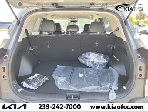 New 2026 Kia Seltos S FWD image 10
