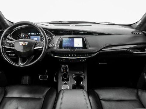 Used 2020 Cadillac XT4 Sport image 12