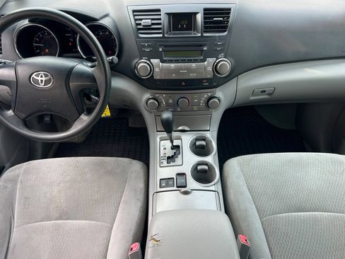 Used 2010 Toyota Highlander 4WD image 14