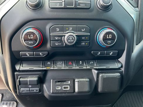 Used 2019 Chevrolet Silverado 1500 LT w/ Texas Edition RWD image 21