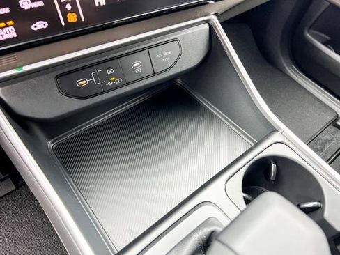 New 2026 Kia Carnival FWD image 25