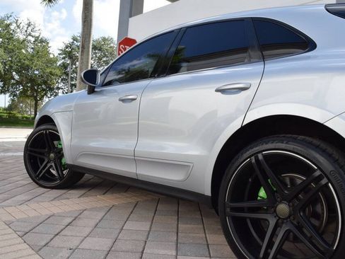 Used 2016 Porsche Macan S AWD/4WD image 23