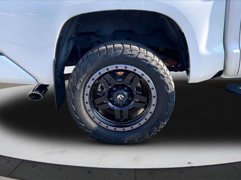 Used 2019 Toyota Tundra SR5 image 37