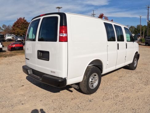 New 2025 Chevrolet Express 2500 w/ Driver Convenience Package image 5