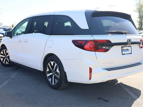 New 2026 Honda Odyssey EX-L image 4