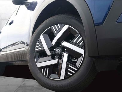 New 2026 Nissan Kicks SV