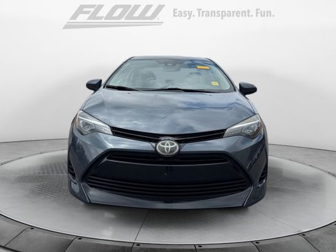 Used 2017 Toyota Corolla L FWD image 2