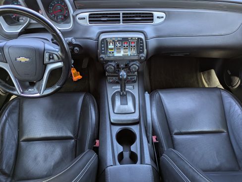 Used 2015 Chevrolet Camaro SS image 8