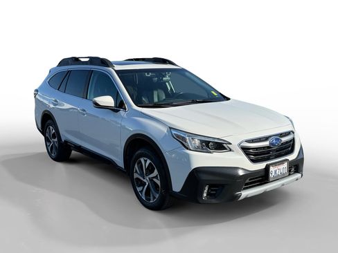 Used 2021 Subaru Outback Limited image 7