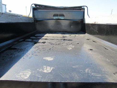 Used 2016 Ford F550 2WD Crew Cab Super Duty image 23