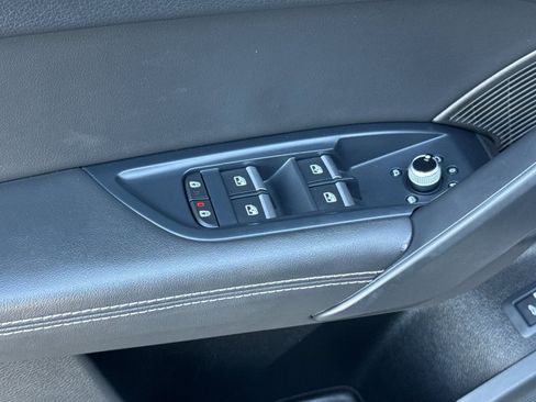 Used 2024 Audi Q5 2.0T Prestige w/ Prestige Package image 12