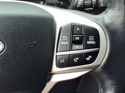 Used 2021 Ford Explorer XLT w/ Equipment Group 202A AWD/4WD image 28