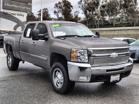 Used 2007 Chevrolet Silverado 2500 LTZ w/ Safety Package image 3