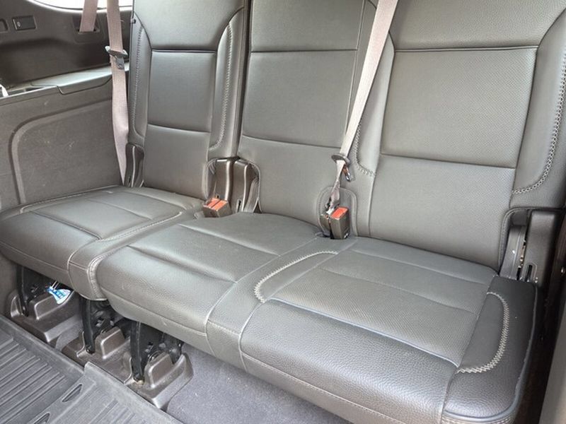 Used 2022 GMC Yukon XL Denali AWD/4WD image 9
