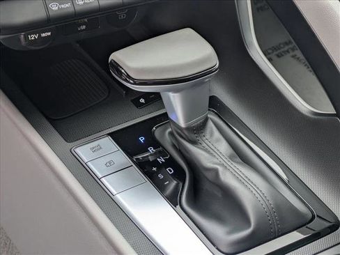 Certified 2025 Hyundai Elantra Sport FWD image 12