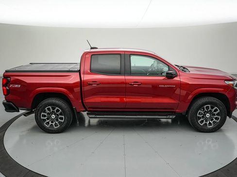Used 2023 Chevrolet Colorado Z71 w/ Advanced Trailering Package AWD/4WD image 3