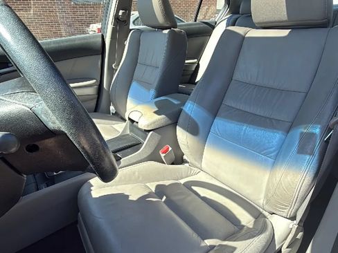 Used 2010 Honda Accord EX-L image 23